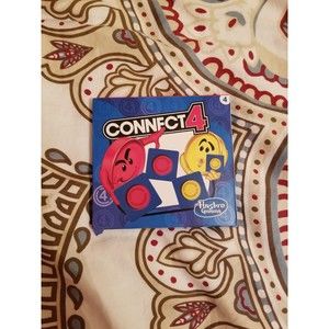 **CLEARANCE** NIP/NWT Travel-Sized Connect 4 Game